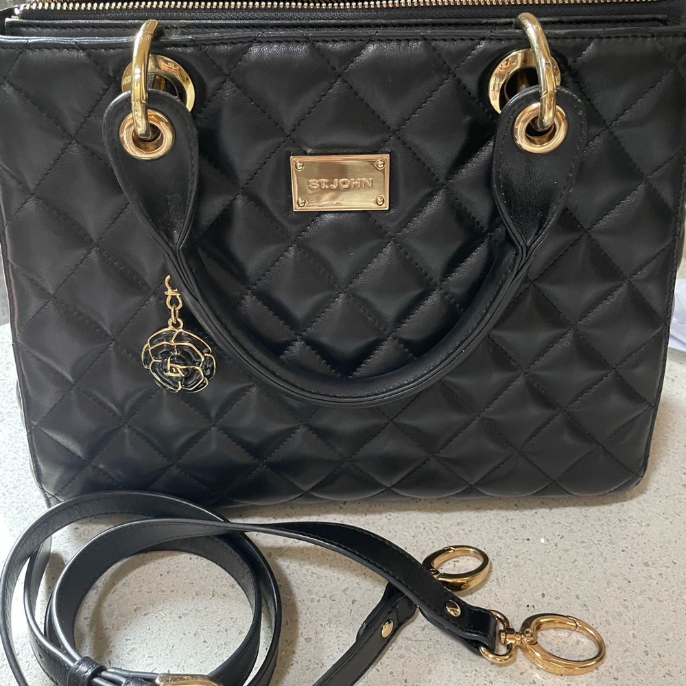 NWT  St John Knits Quilted Leather Handbag top Handel,cross body strap Authentic - Picture 5 of 16
